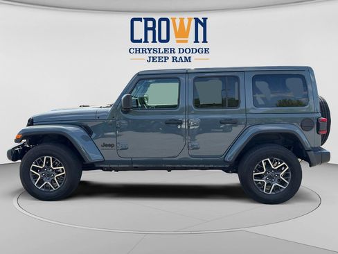 Used 2026 Jeep Wrangler Unlimited Sahara AWD/4WD image 6