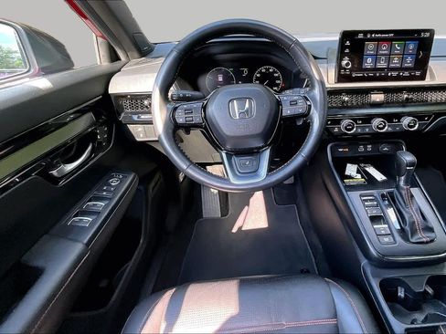 Used 2024 Honda CR-V Sport Touring image 6