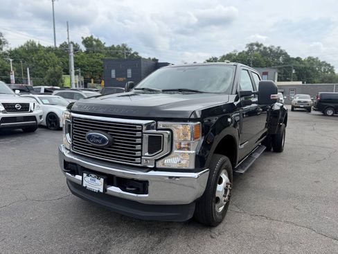 Used 2022 Ford F350 XL w/ STX Appearance Package AWD/4WD image 4
