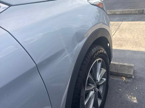 Used 2019 Hyundai Santa Fe XL SE FWD image 4
