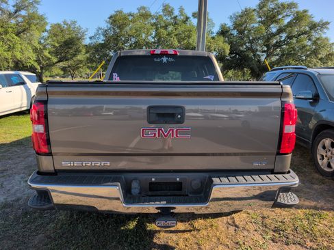 Used 2015 GMC Sierra 1500 SLT w/ SLT Crew Cab Value Package RWD image 3