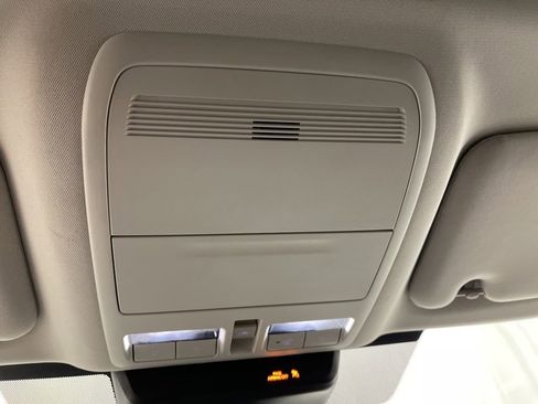 Used 2024 MAZDA CX-90 Plug-In Hybrid w/ Premium Pkg image 8