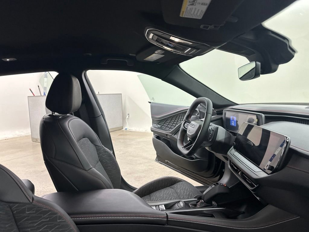 New 2026 Dodge Charger R/T w/ Driver Convenience Group AWD/4WD image 22