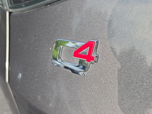 Used 2024 Alfa Romeo Stelvio Veloce AWD/4WD image 4