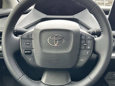 Certified 2025 Toyota Prius LE image 19