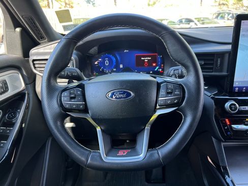 Used 2024 Ford Explorer ST w/ Equipment Group 401A AWD/4WD image 21