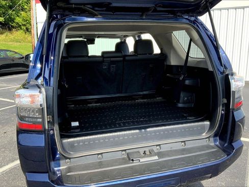 Used 2020 Toyota 4Runner SR5 Premium image 26