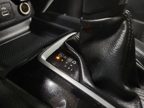 Used 2020 Nissan Rogue SV image 17