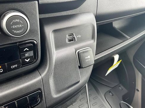 New 2026 RAM ProMaster 2500 w/ Premium Convenience Group FWD image 25