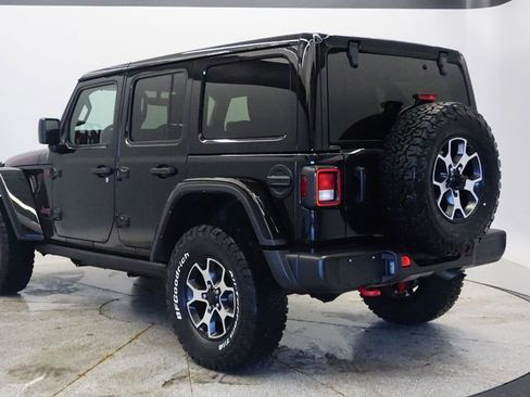 Used 2021 Jeep Wrangler Unlimited Rubicon w/ Uconnect 4C Nav & Sound Group AWD/4WD image 3