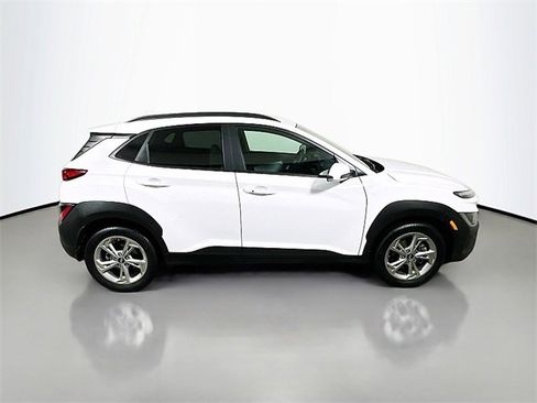 Used 2023 Hyundai Kona SEL image 8