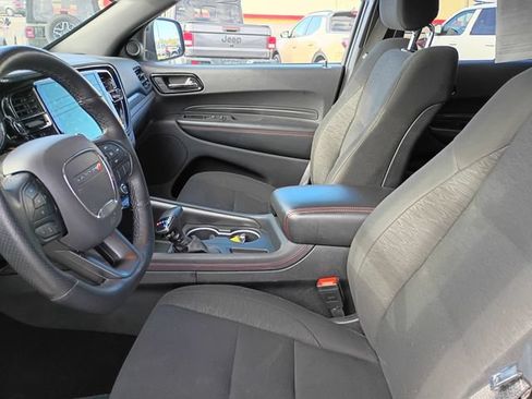 Used 2025 Dodge Durango GT AWD/4WD image 12