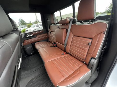 Used 2026 GMC Sierra 2500 Denali Ultimate AWD/4WD image 14