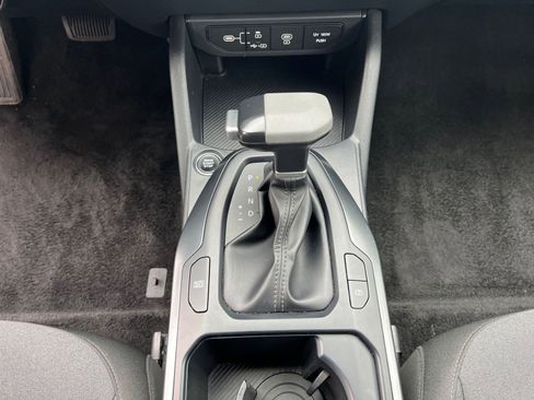 Used 2025 Kia K4 LXS image 40