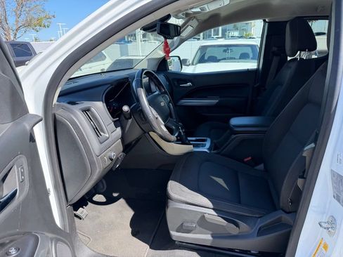 Used 2022 Chevrolet Colorado LT w/ Safety Package RWD image 7