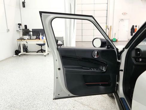 Used 2023 MINI Cooper Countryman S w/ Premium Package image 30