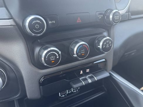 Used 2021 RAM 1500 Big Horn RWD image 17