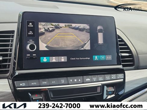Used 2025 Honda Odyssey Elite image 31