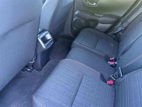 Certified 2025 Honda HR-V Sport image 14