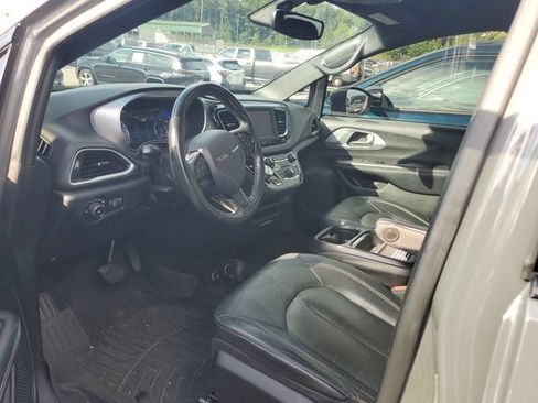 Certified 2020 Chrysler Pacifica Touring-L w/ S Appearance Package FWD image 7