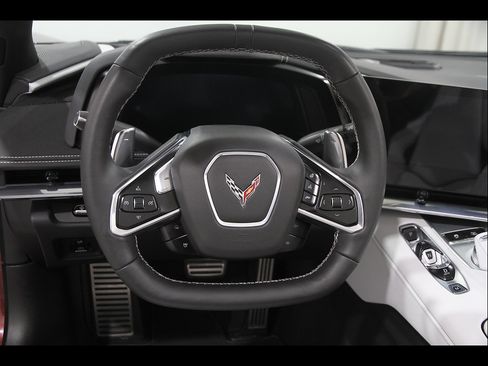 Used 2020 Chevrolet Corvette Stingray Preferred Conv w/ 2LT Preferred Equipment Group RWD image 9