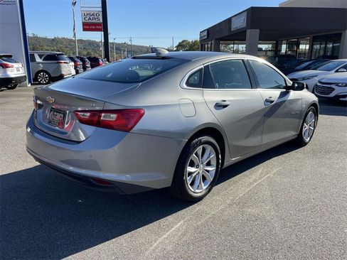 Used 2024 Chevrolet Malibu LT image 4