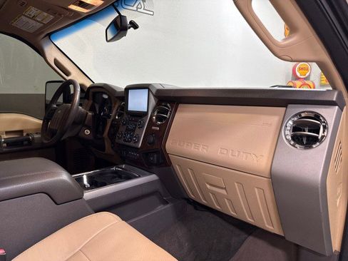 Used 2016 Ford F250 Lariat w/ Lariat Ultimate Package image 61