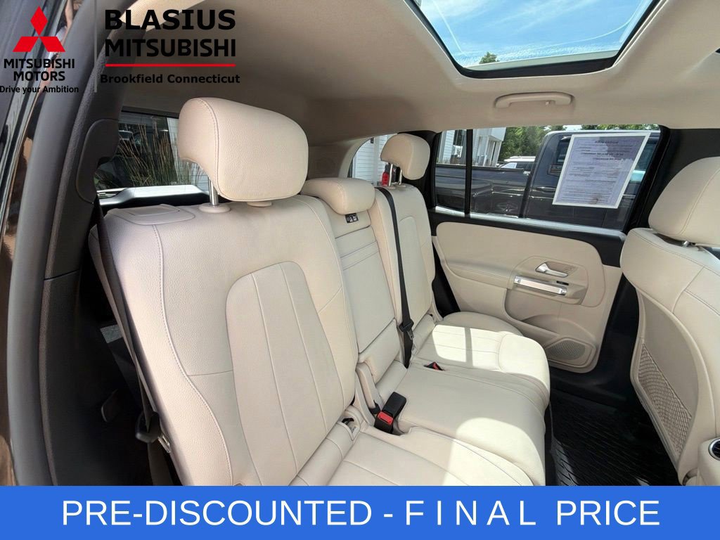 Used 2022 Mercedes-Benz GLB 250 4MATIC w/ Premium Package Lite image 56