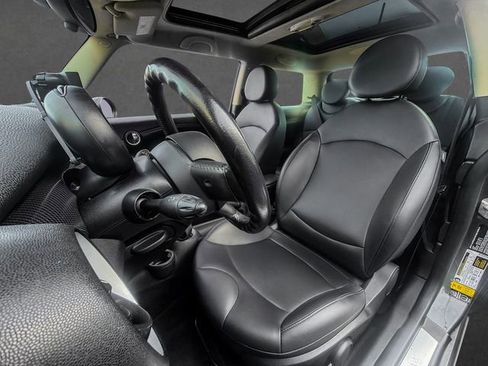 Used 2013 MINI Cooper S w/ Premium Pkg 2 FWD image 6