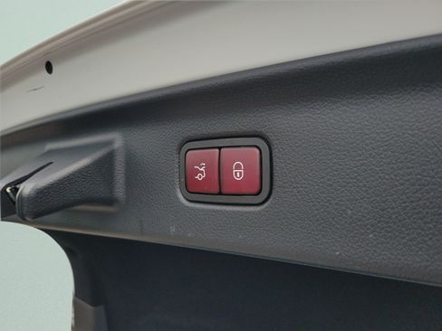 Used 2024 Mercedes-Benz S 580 4MATIC Sedan image 6