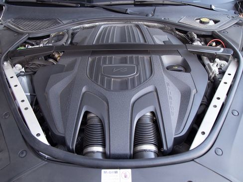 Certified 2023 Porsche Panamera Platinum Edition RWD image 20