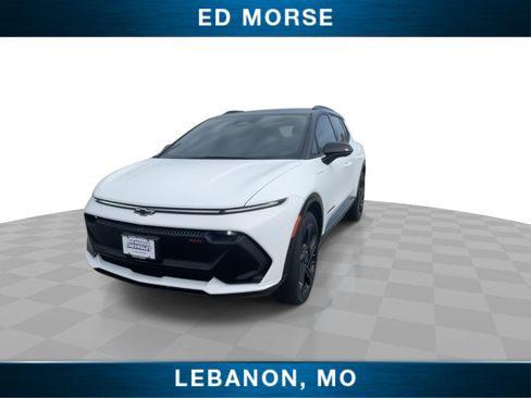 Used 2024 Chevrolet Equinox EV RS w/ Active Safety Package 3 FWD image 3