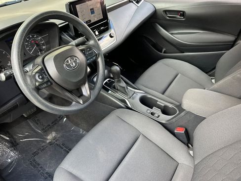 Used 2023 Toyota Corolla LE image 9
