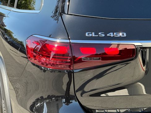 New 2026 Mercedes-Benz GLS 450 4MATIC image 28