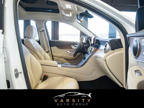 Used 2021 Mercedes-Benz GLC 300 4MATIC image 20