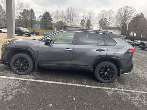 Used 2022 Toyota RAV4 XSE w/ XSE Grade Weather Package image 3