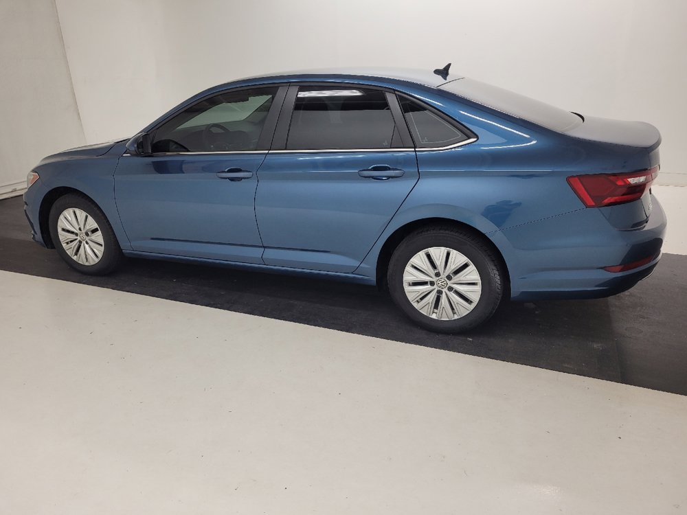 Used 2020 Volkswagen Jetta SE FWD image 3