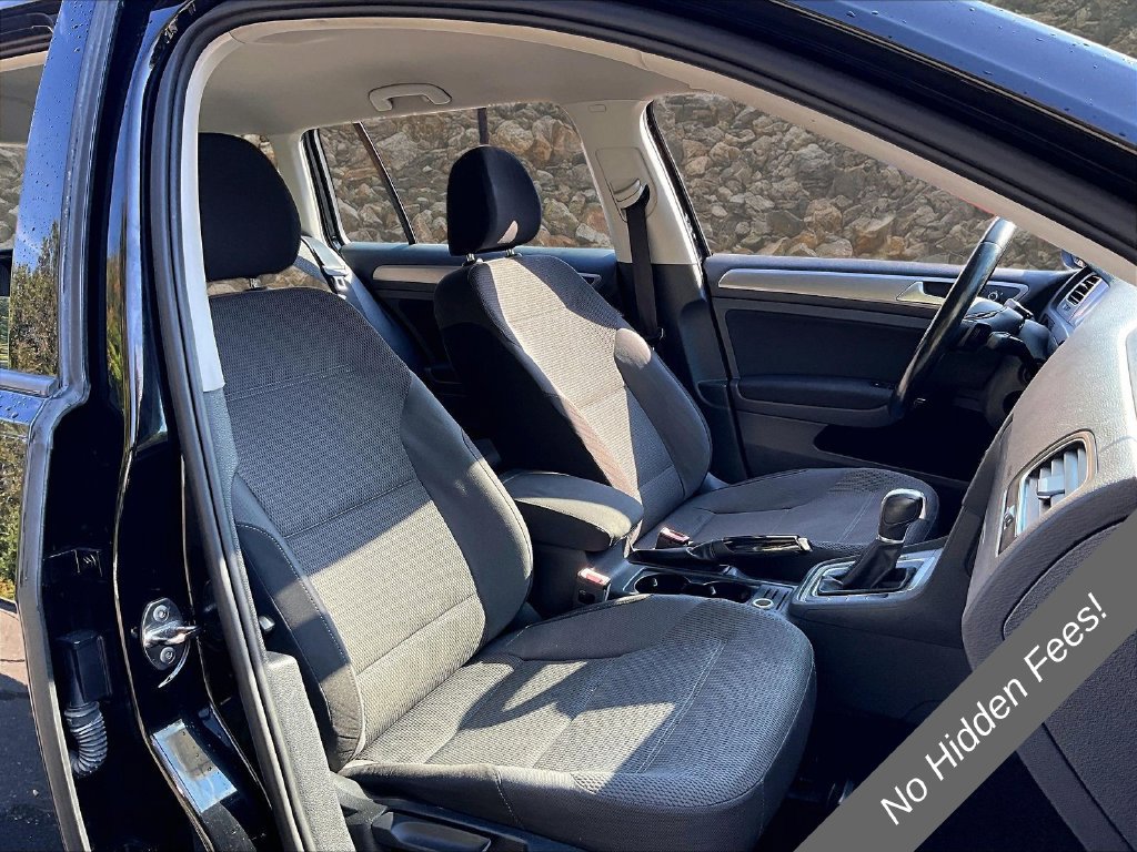 Used 2016 Volkswagen Golf S FWD image 7
