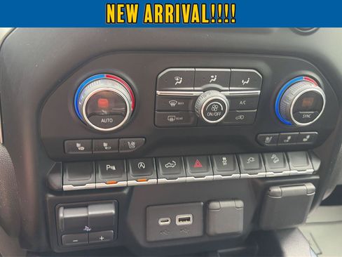 Used 2019 Chevrolet Silverado 1500 LTZ w/ LTZ Plus Package AWD/4WD image 18
