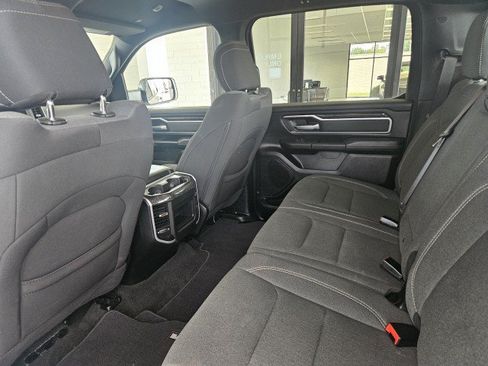 Used 2023 RAM 1500 Big Horn AWD/4WD image 9