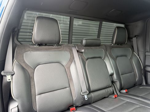 Used 2021 RAM 1500 Laramie w/ Sport Appearance Package AWD/4WD image 15