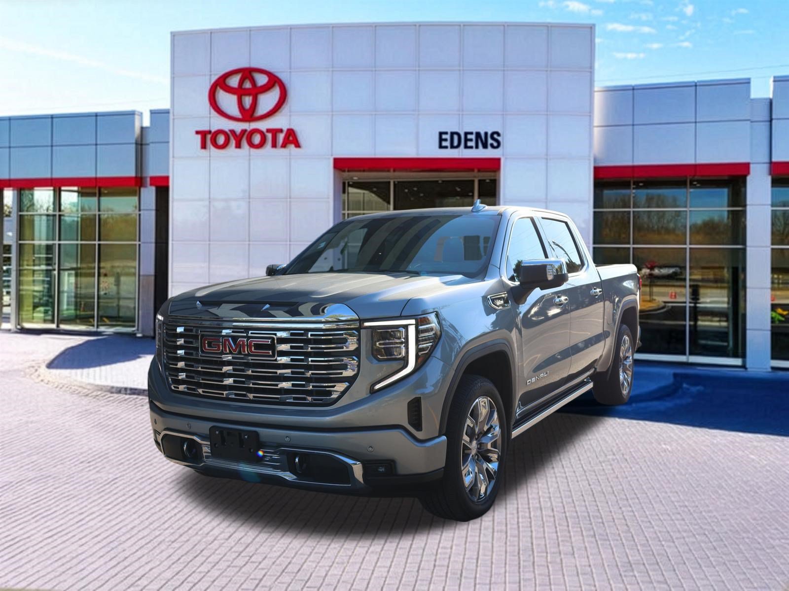 Used 2023 GMC Sierra 1500 Denali w/ Denali Reserve Package AWD/4WD image 8