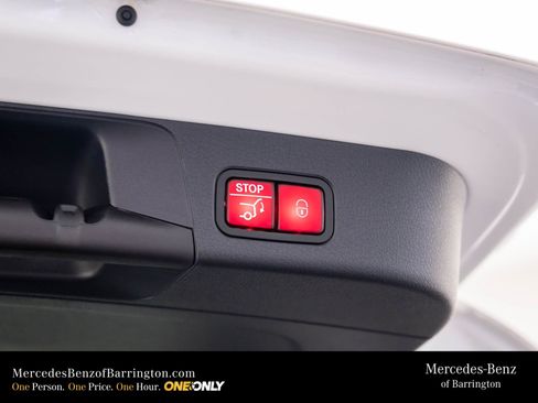 New 2025 Mercedes-Benz GLB 250 4MATIC image 31