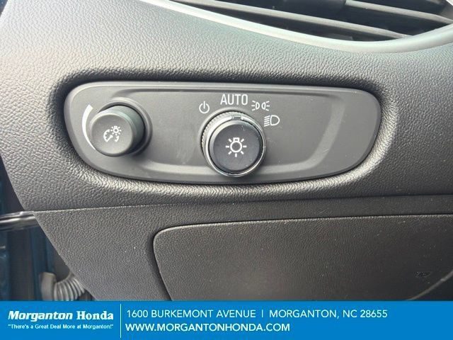 Used 2025 Chevrolet Malibu LT FWD image 14