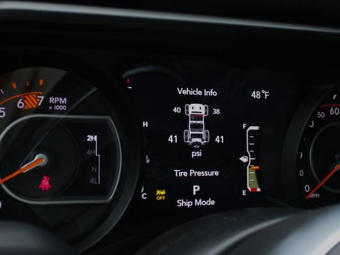 New 2026 Jeep Wrangler Unlimited Sahara w/ Technology Group image 29