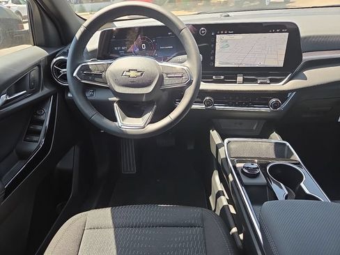 New 2026 Chevrolet Equinox LT w/ Safety and Technology Package FWD image 9