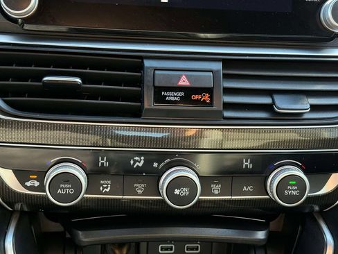 Used 2022 Honda Accord Sport image 19