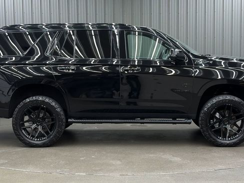 Used 2025 Chevrolet Tahoe Z71 w/ Comfort Package image 6