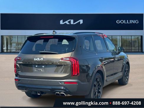 Used 2022 Kia Telluride SX w/ Nightfall Edition Package AWD/4WD image 3
