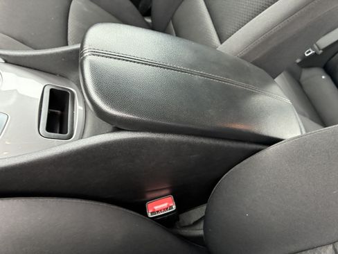 Used 2024 Chevrolet Malibu LT FWD image 34